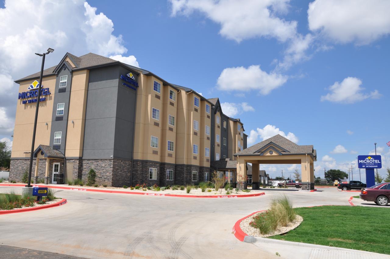 Microtel Inn & Suites By Wyndham Lubbock Bagian luar foto